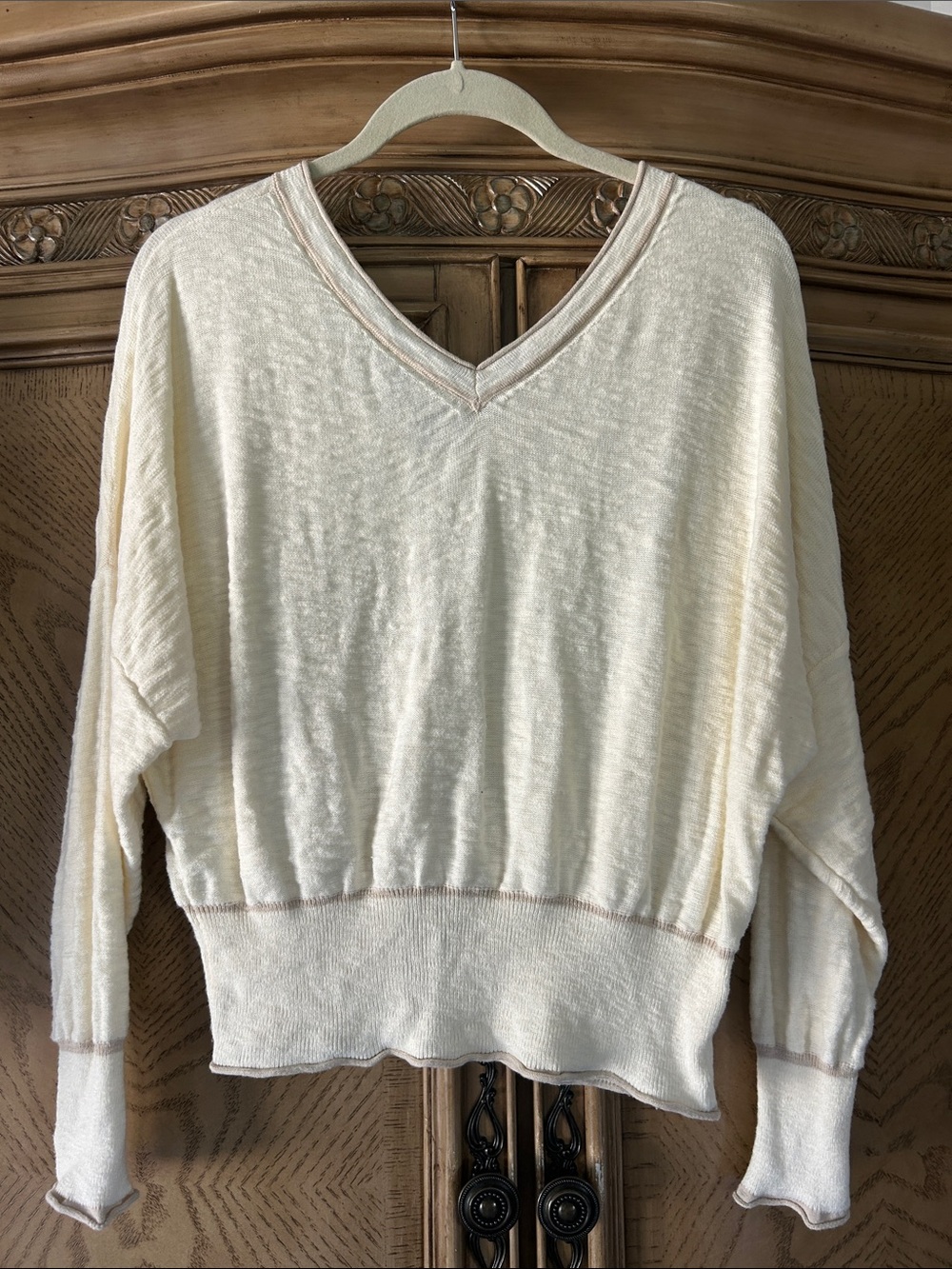 Women’s Cream V-Neck Pullover Sweater